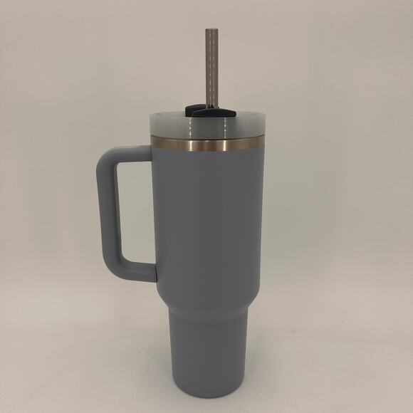 Stanley Blue The Quensher H2.0 The Flowstate 40 oz Tumbler NWOT - Picture 5 of 8